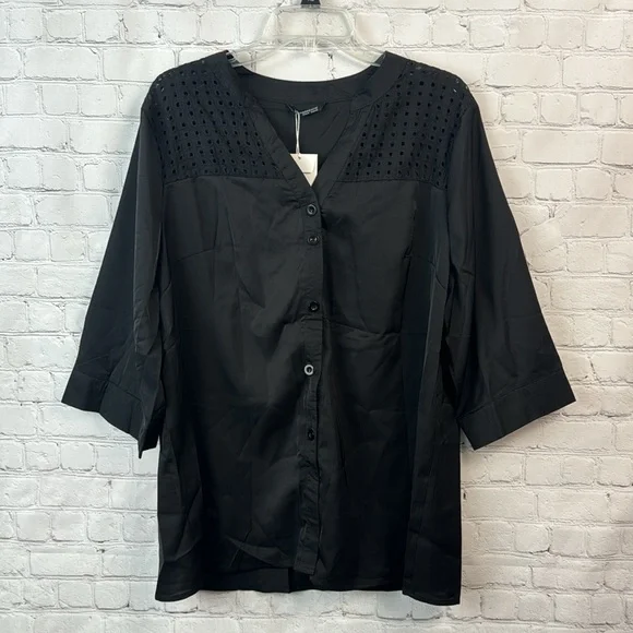 BloomChic Black Cut Out Button Down Top Plus Size 1X - Picture 2 of 7
